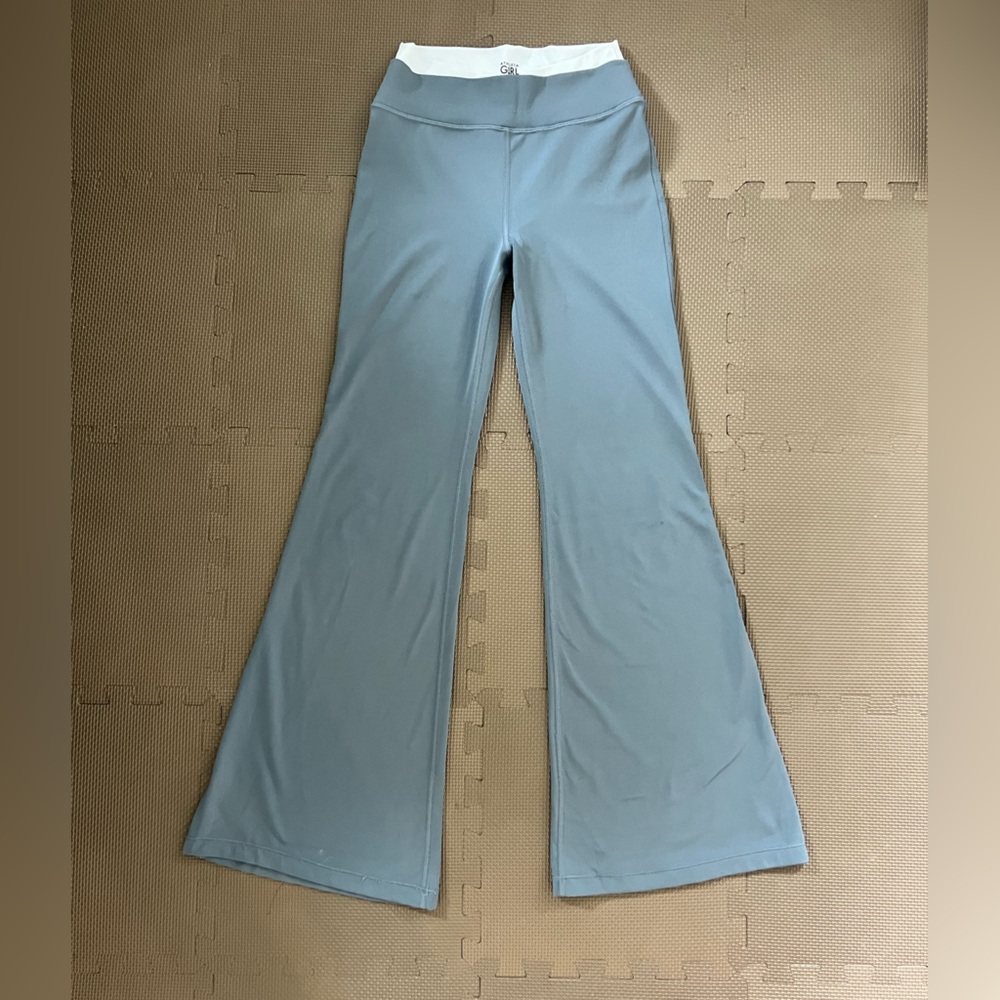 Athleta Girl periwinkle blue ultra soft yoga pant